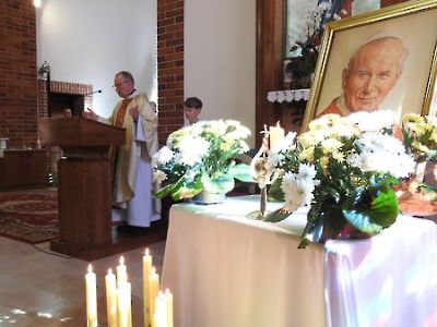 Wprowadzenie relikwii św. Jana Pawła II